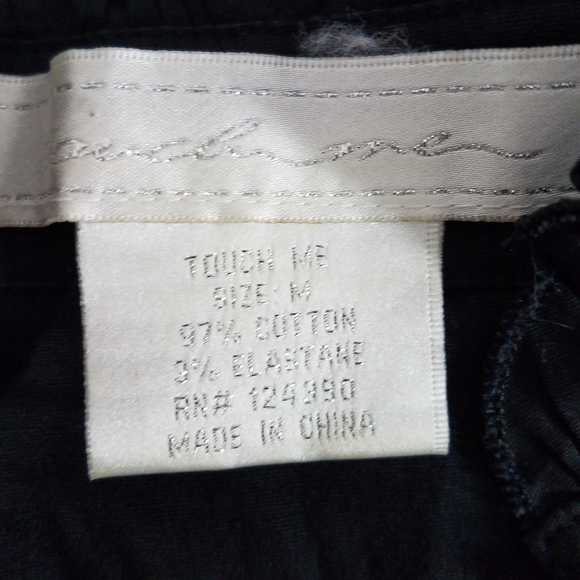 Beautiful woman's top - Picture 3 of 8